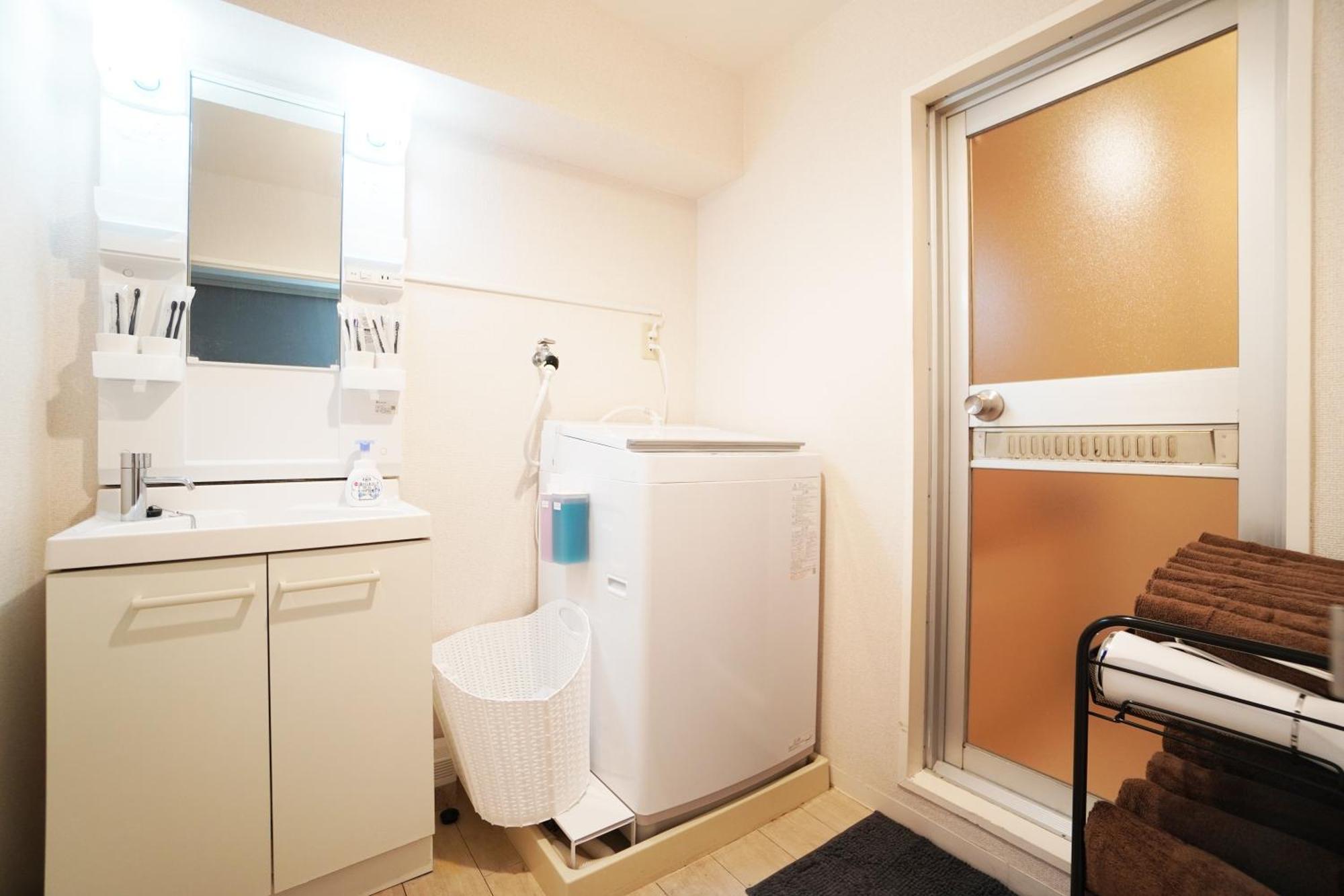 Appartement Tsurigane Building à Ōsaka Extérieur photo